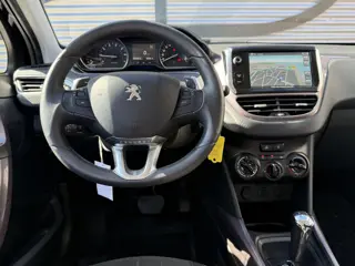 Foto 13 van Peugeot 2008 1.2 VTi Active 1e Eigenaar|Navi|Airco|PDC|Cruise|Elek ramen|N.A.P|APK tot 06-2027
