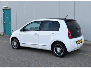 Foto 9 van Volkswagen Up! Bluemotion | Apk tot 5-27 | Airco| Navi | Parkeer Sensor | cruise control