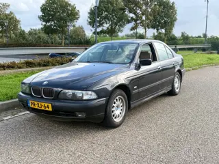 BMW 5-serie 523i Executive * APK 9-2027 * NAP *