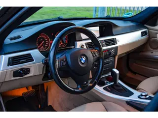 Foto 19 van BMW 3-serie Touring 325i M-Sport *Xenon*Leder*Carplay*Cruise control*