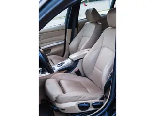 Foto 18 van BMW 3-serie Touring 325i M-Sport *Xenon*Leder*Carplay*Cruise control*