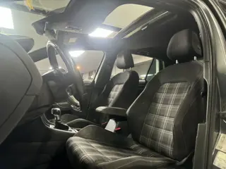 Foto 16 van Volkswagen Golf 2.0 TDI GTD DSG PANO CAM DYN DIGIT 184PK