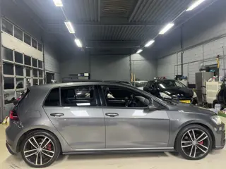 Foto 19 van Volkswagen Golf 2.0 TDI GTD DSG PANO CAM DYN DIGIT 184PK