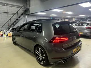 Foto 20 van Volkswagen Golf 2.0 TDI GTD DSG PANO CAM DYN DIGIT 184PK