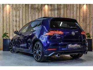 Foto 13 van Volkswagen Golf 2.0 TSI GTI Performance *Pano*Dynaudio*Camera*Keyless*