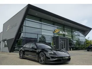 Porsche Taycan Sport Turismo 476pk Performance Plus 93kwh Panoramadak Luchtvering *SOH 89%* Bose War