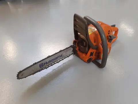 Husqvarna 236