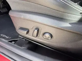Foto 20 van Hyundai KONA 1.6 GDI HEV Premium (bj 2021, automaat)