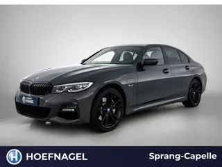 BMW 3-serie 330e xDrive | Dravit Grau | Camera | Stoelverwarming | Memory Stoelen |