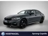 Foto 27 van BMW 3-serie 330e xDrive | Dravit Grau | Camera | Stoelverwarming | Memory Stoelen |