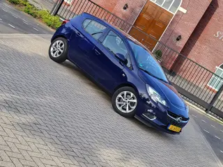 Foto 20 van Opel Corsa 1.3 CDTI Color Edition / 1e Eigenaar / Pdc / Airco / 5 deurs / Cruise control