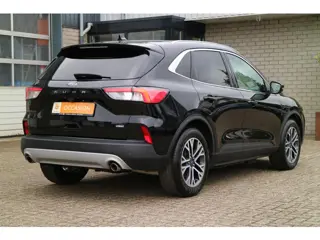 Foto 16 van Ford Kuga 2.5 PHEV Titanium X | Camera | Bliss | Trekhaak! |