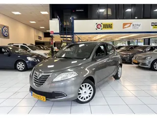Lancia Ypsilon 0.9 TwinAir Silver Bovag Garantie NAP Airco