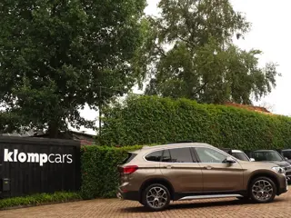 Foto 20 van BMW X1 xDrive25i X-line | Stuurverw. | KeylessEntr. | 230PK! | Schuifdak | Unieke kleur!