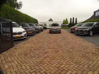 Foto 18 van BMW X1 xDrive25i X-line | Stuurverw. | KeylessEntr. | 230PK! | Schuifdak | Unieke kleur!