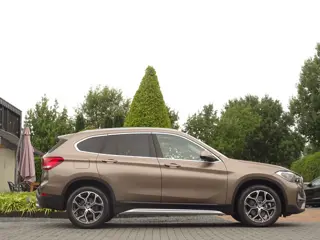 Foto 17 van BMW X1 xDrive25i X-line | Stuurverw. | KeylessEntr. | 230PK! | Schuifdak | Unieke kleur!