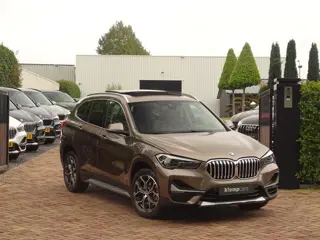 Foto 15 van BMW X1 xDrive25i X-line | Stuurverw. | KeylessEntr. | 230PK! | Schuifdak | Unieke kleur!