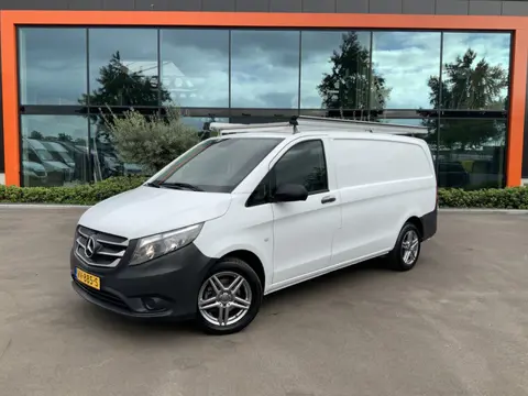 Mercedes-Benz Vito 111 CDI Functional Lang Airco 3 Zits Navi Imperiaal Trekhaak 2000 kg Alu Velg Eur
