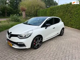 Renault Clio 1.6 R.S. Trophy PARELMOER WIT CAMERA