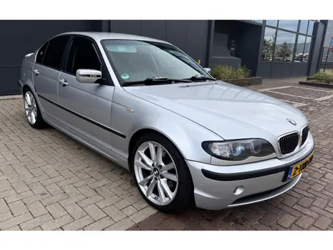 BMW 3-serie 325i High Executive /actieve uitlaat/Tunning