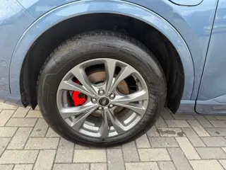 Foto 13 van Ford Kuga 2.5 PHEV ST-Line | Trekhaak | (bj 2024)