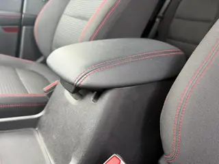 Foto 20 van Ford Kuga 2.5 PHEV ST-Line | Trekhaak | (bj 2024)