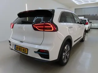 Foto 19 van Kia E-Niro ExecutiveLine 64 kWh SOH 100% OPEN DAK LEER /JBL/ CAMERA