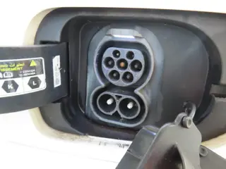 Foto 13 van Kia E-Niro ExecutiveLine 64 kWh SOH 100% OPEN DAK LEER /JBL/ CAMERA