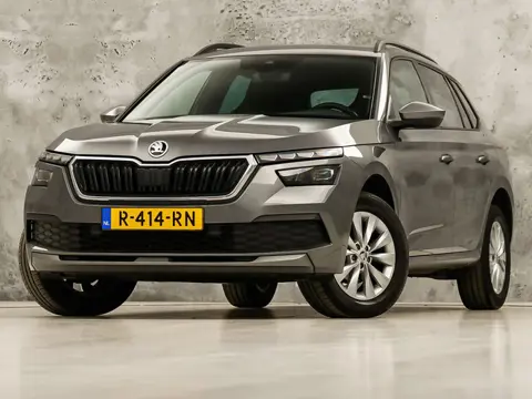 Škoda Kamiq 1.0 TSI Sport Automaat (KUIPSTOELEN, VIRTUAL COCKPIT, APPLE CARPLAY, GROOT NAVI, STOELVE