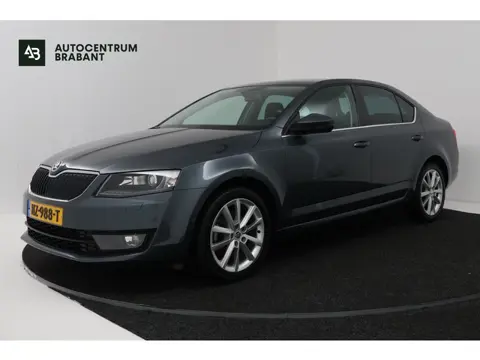 Škoda Octavia 1.4 TSI Greentech Style Businessline (STOELVERWARMING, TREKHAAK, XENON, ELEKT. STSOELE