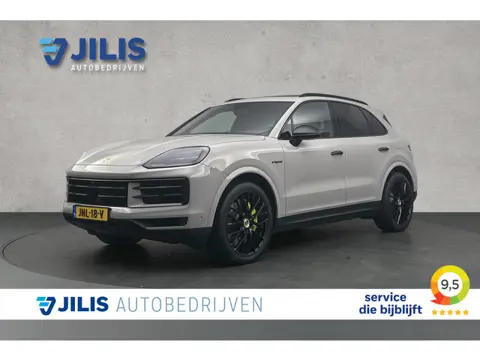Porsche Cayenne 3.0 S E-Hybrid Black Edition | Panoramadak | Luchtvering | Trekhaak | Lederen bekled