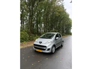 Peugeot 107 1.0-12V XS, 4-Deurs, APK, Airco!