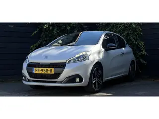 Foto 19 van Peugeot 208 1.2 PureTech GT-line 2017 JBL-SPEAKERS/PANODAK/PARELMOER