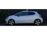 Foto 24 van Peugeot 208 1.2 PureTech GT-line 2017 JBL-SPEAKERS/PANODAK/PARELMOER