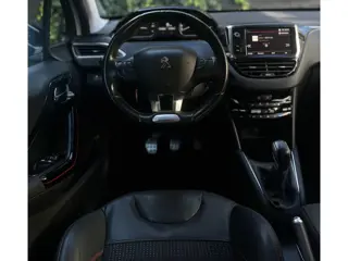 Foto 12 van Peugeot 208 1.2 PureTech GT-line 2017 JBL-SPEAKERS/PANODAK/PARELMOER