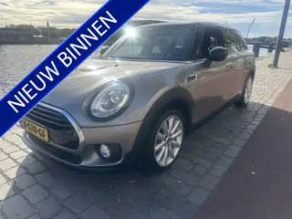 MINI Clubman 1.5 Cooper Pepper Serious Business Navigatie Airco/ecc keurige auto