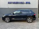 Foto 28 van Volkswagen Tiguan 1.4 TSI eHybrid Elegance - Trekhaak - Pano - 360gr - Dodehoekassistent etc etc.