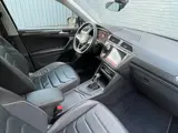 Foto 23 van Volkswagen Tiguan 1.4 TSI eHybrid Elegance - Trekhaak - Pano - 360gr - Dodehoekassistent etc etc.
