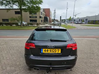 Foto 13 van Audi A3 Sportback 1.4 TFSI Ambition Pro Line S