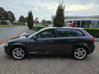 Foto 15 van Audi A3 Sportback 1.4 TFSI Ambition Pro Line S