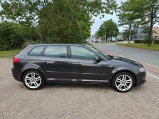 Foto 16 van Audi A3 Sportback 1.4 TFSI Ambition Pro Line S