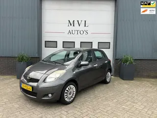 Toyota Yaris 1.0 VVTi Acces