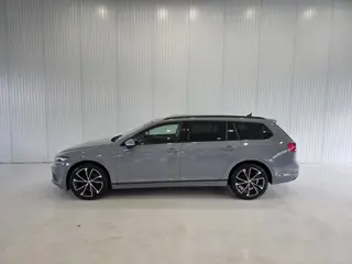 Foto 13 van Volkswagen Passat Variant 1.5 TSI Business |Virtual Clock|Carplay|Camera|