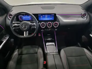 Foto 18 van Mercedes-Benz GLA 200 AMG Line |CAMERA|CARPLAY|Sfeerverlichting|