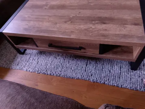 Industriële salontafel nieuw.