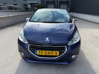 Foto 12 van Peugeot 208 1.4 VTi Allure