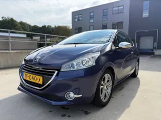 Foto 18 van Peugeot 208 1.4 VTi Allure