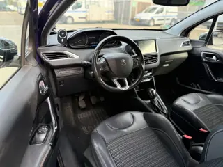 Foto 20 van Peugeot 208 1.4 VTi Allure