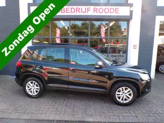 Volkswagen Tiguan 2.0 TSI Comfort&Design 4Motion PANORAMDAK,CLIMA,APK !!! ""ZONDAG OPEN ""