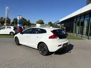 Foto 19 van Volvo V40 2.0 D2 Nordic+ Camera I Trekhaak I Airco
